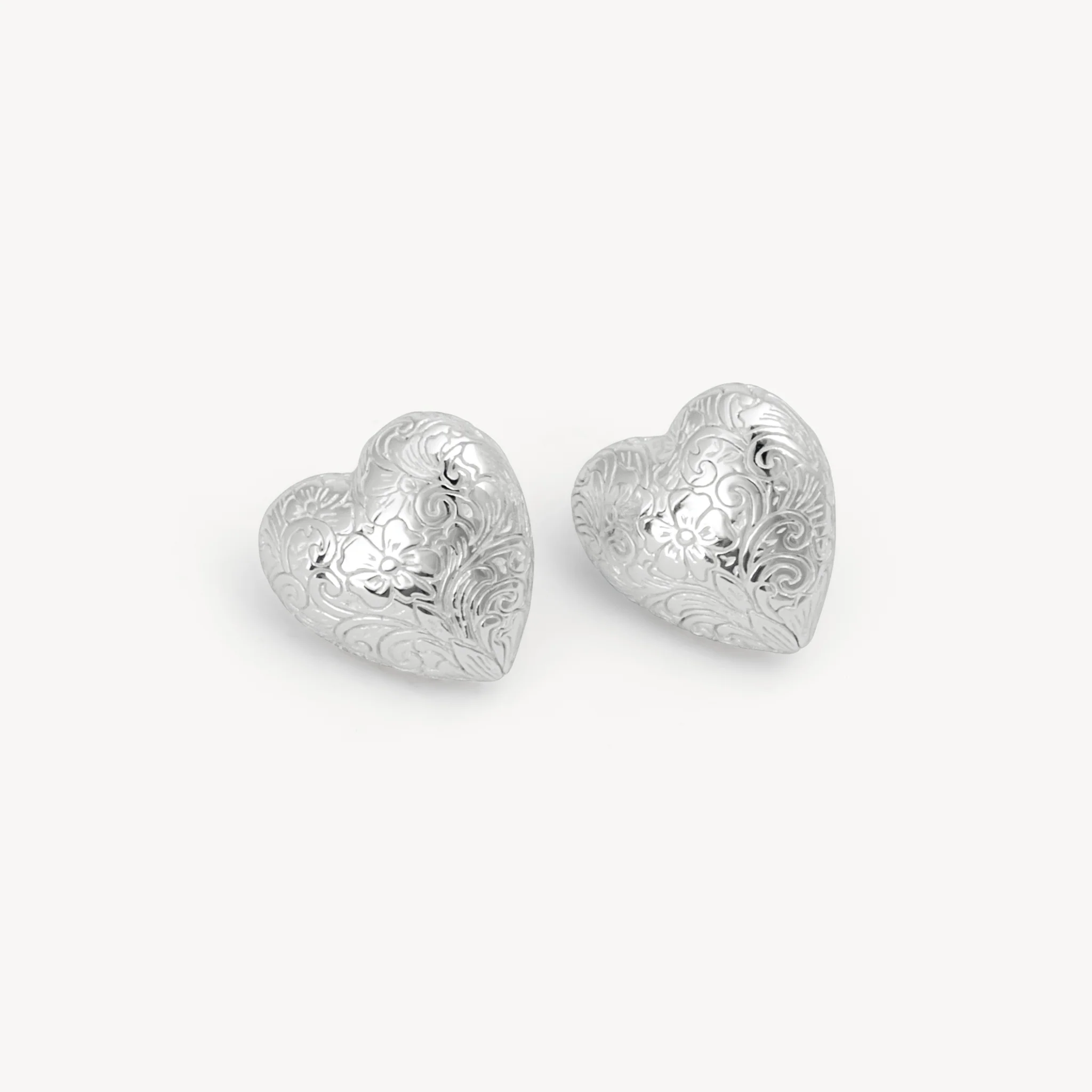 Etched Floral Heart Stud Earrings - Image 3