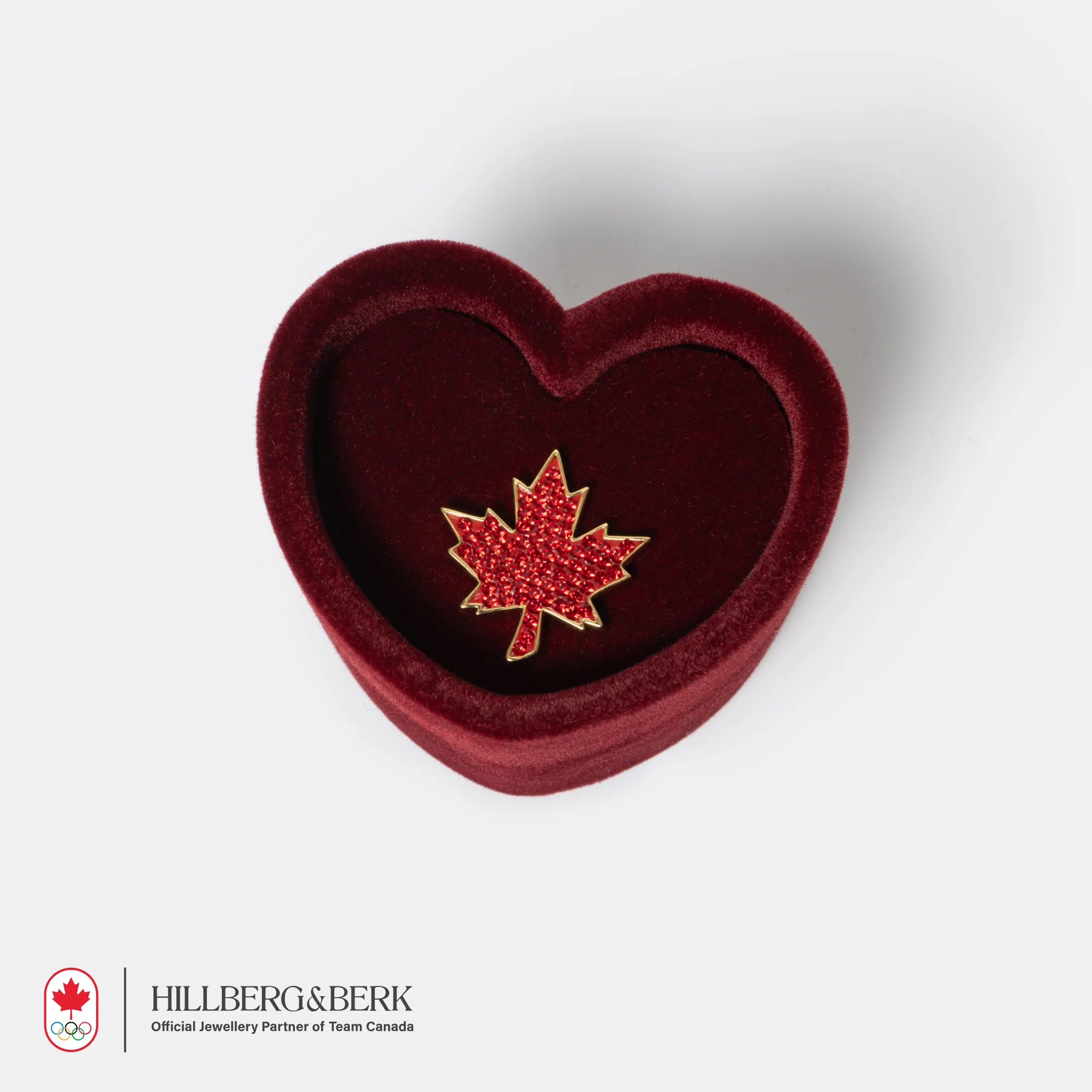 Sparkle Maple Leaf Brooch - Image 7
